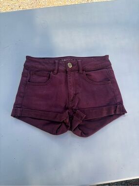 Vintage American Eagle Outfitters Women's Cuffed Jean Shorts — Burgundy